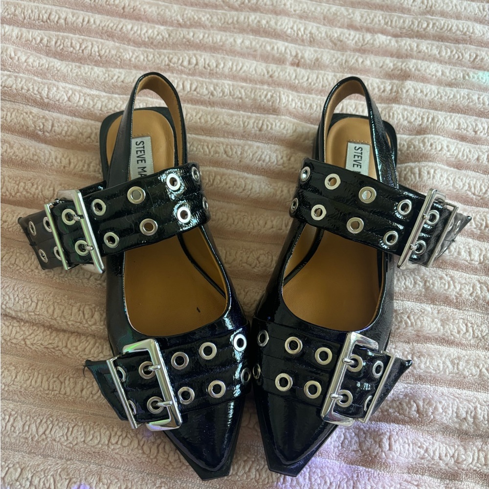 Steve Madden Bundle: Graya Black Patent Flats(Size 6)+Roller Buckle Shoulder Bag - Picture 4 of 4